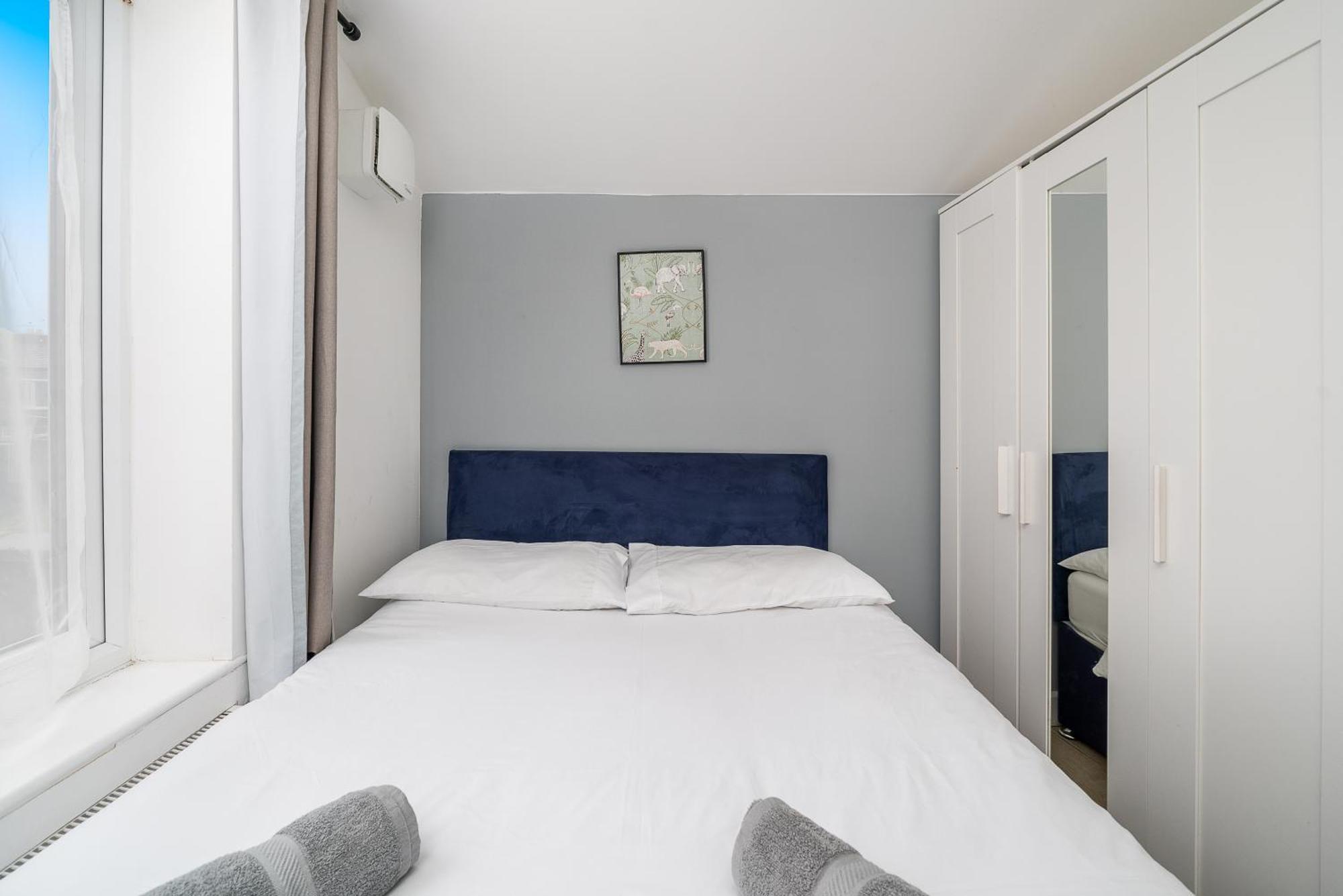 Modern 2 Bed East London Home By Rebby Properties Sleeps 5 Near Canning Town Station ภายนอก รูปภาพ