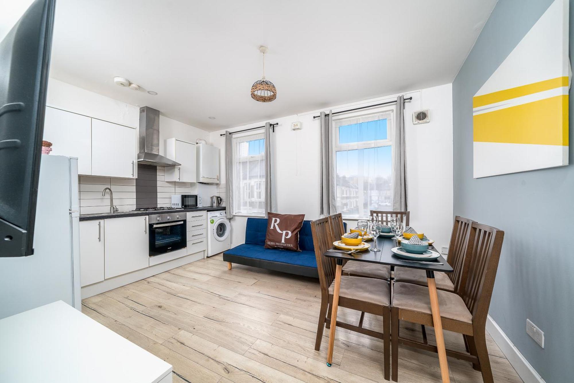 Modern 2 Bed East London Home By Rebby Properties Sleeps 5 Near Canning Town Station ภายนอก รูปภาพ